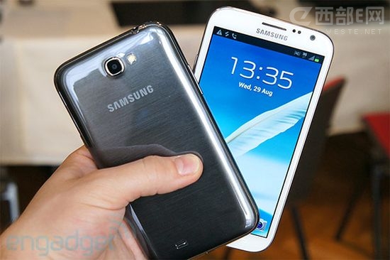 ؛Galaxy Note II_u iPhone5߀F